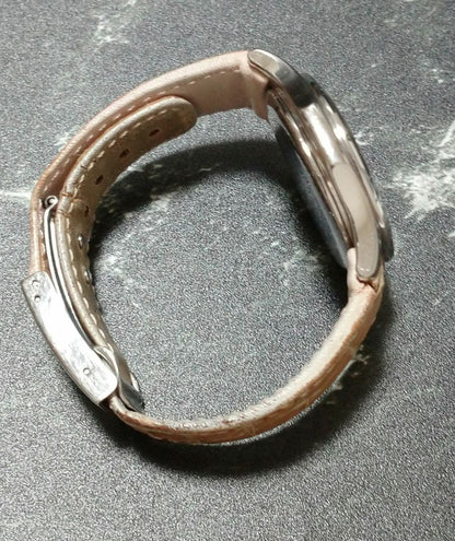 Seiko lk/lukia Analog Quartz Women