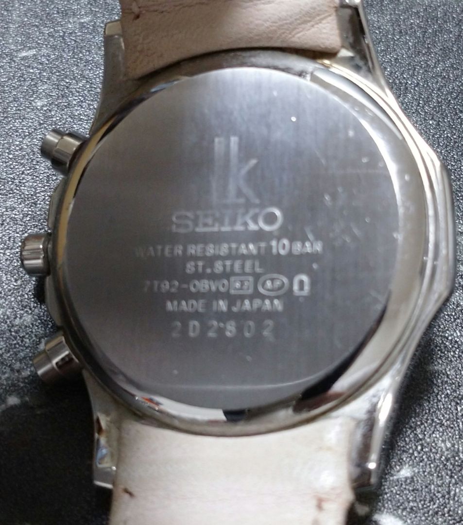 Seiko lk/lukia Analog Quartz Women