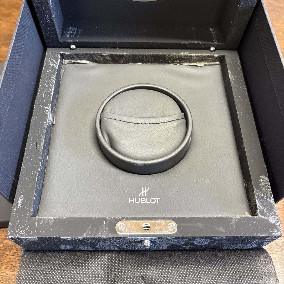 Hublot Analog Quartz Men