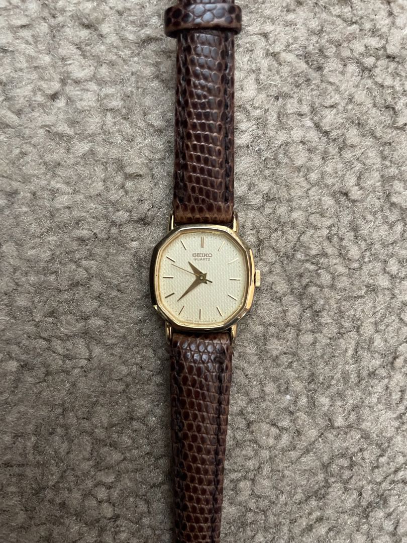 Seiko Analog Quartz Women