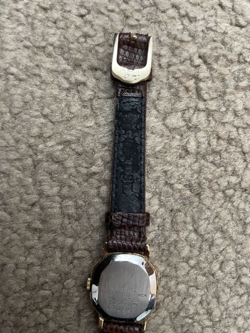 Seiko Analog Quartz Women