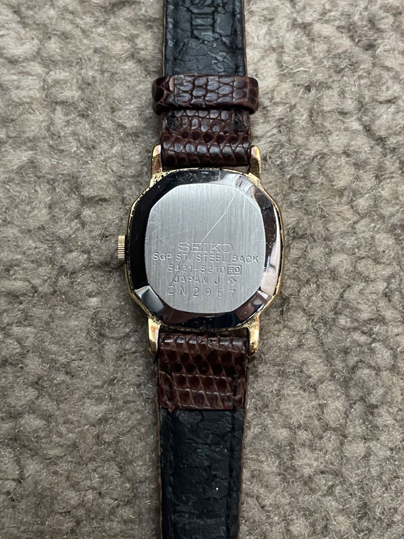 Seiko Analog Quartz Women