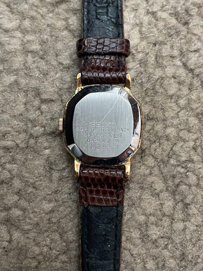 Seiko Analog Quartz Women