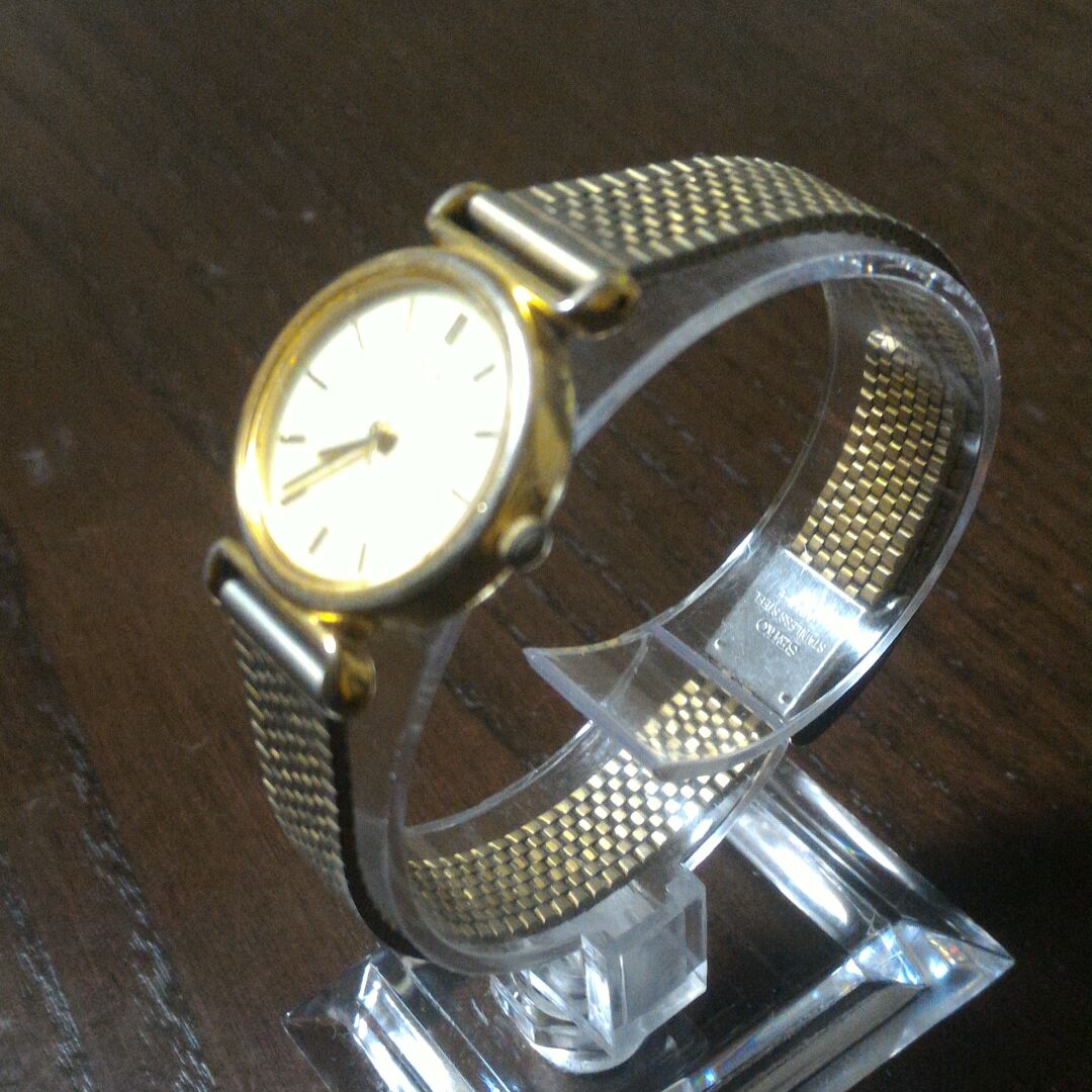 Seiko Analog Quartz Women