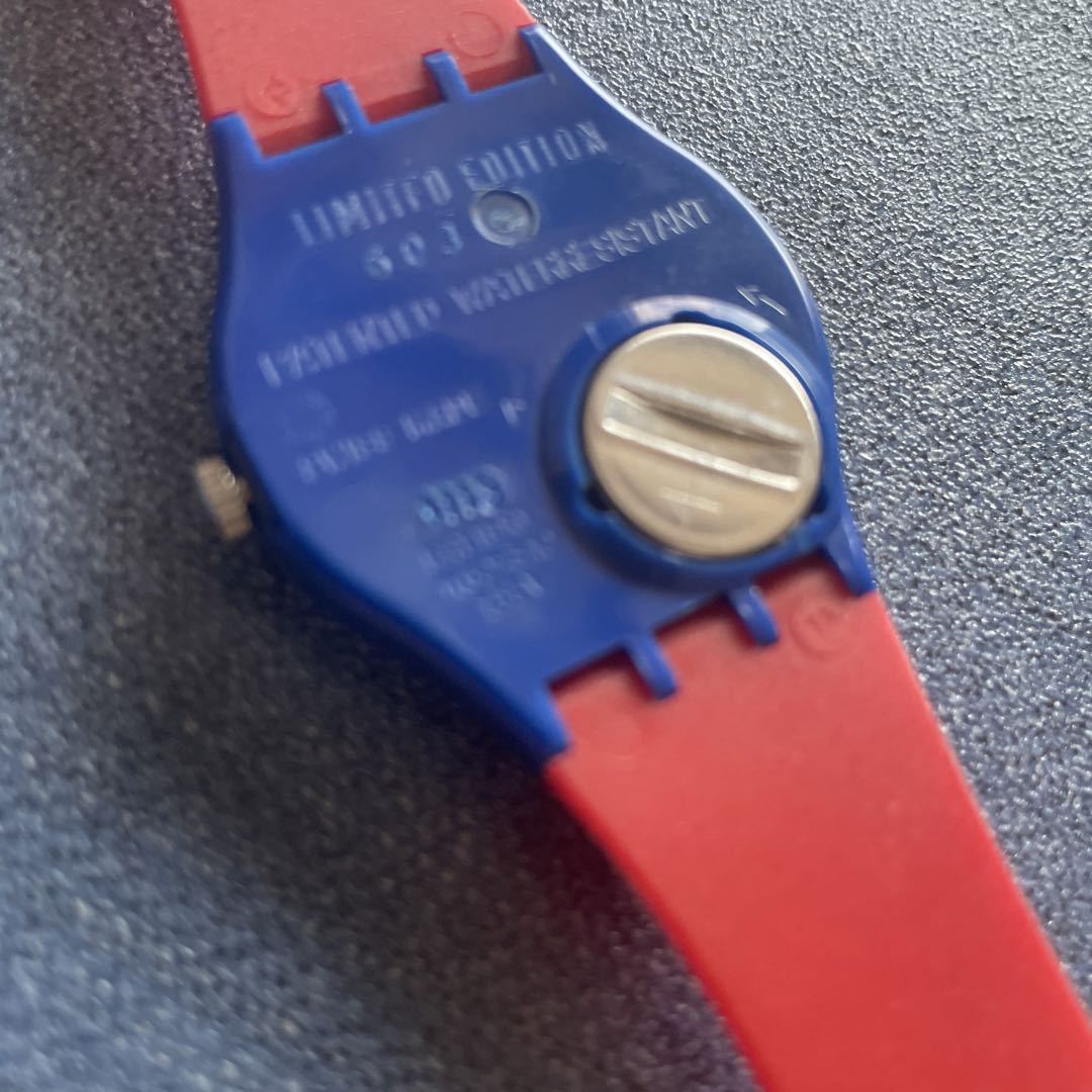 Swatch Analog Quartz Women