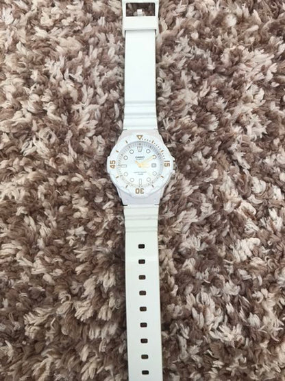 Casio LRW-200H Analog Quartz Women