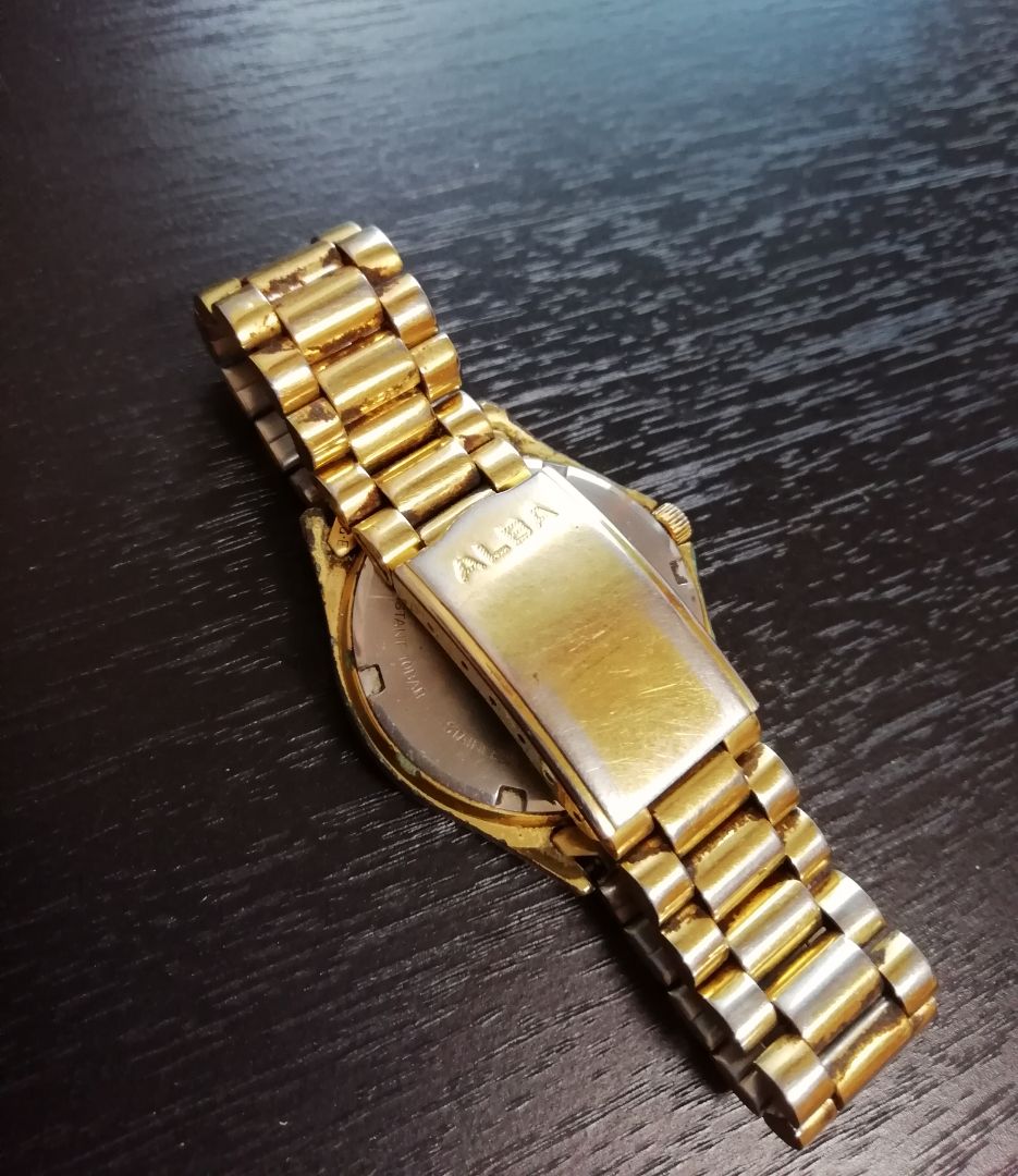 Seiko Alba V733-7A70 Analog Quartz Men