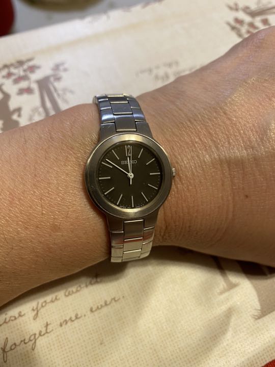 Seiko Analog Quartz Women