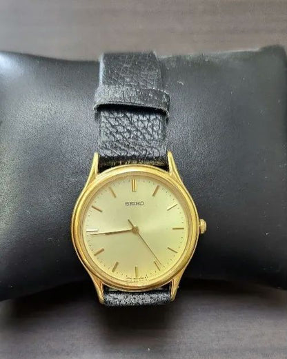 Seiko selection Analog Quartz Women