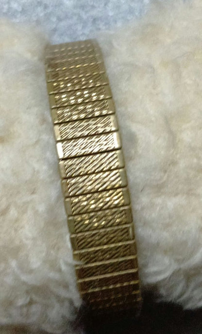 Citizen ELEGANCE Analog Quartz Women