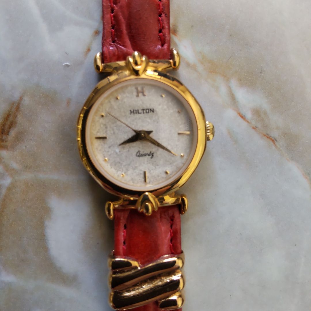 Hilton Analog Quartz Women