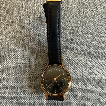 Agnes B. Analog Quartz Women