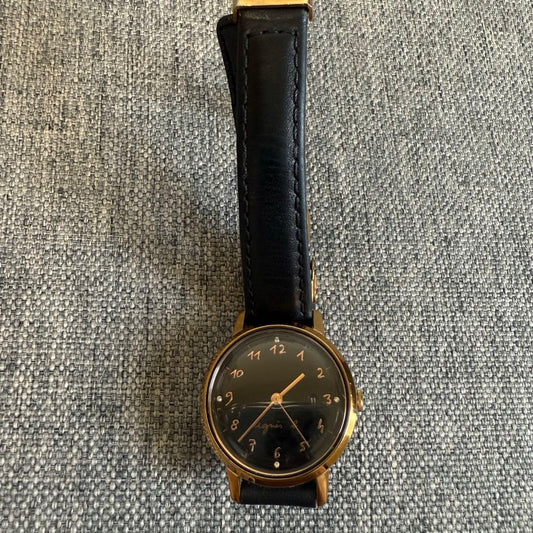 Agnes B. Analog Quartz Women