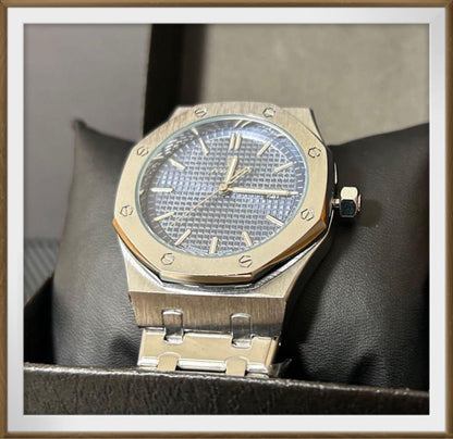 Analog Quartz Men Men Royal Oak Homage Watch Silver X Blue Unused