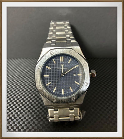 Analog Quartz Men Men Royal Oak Homage Watch Silver X Blue Unused