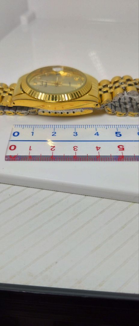 Giulio Valentino Analog Quartz Men ジュリオ・ヴァレンティノ Italy ペアーウォッチ Working Item
