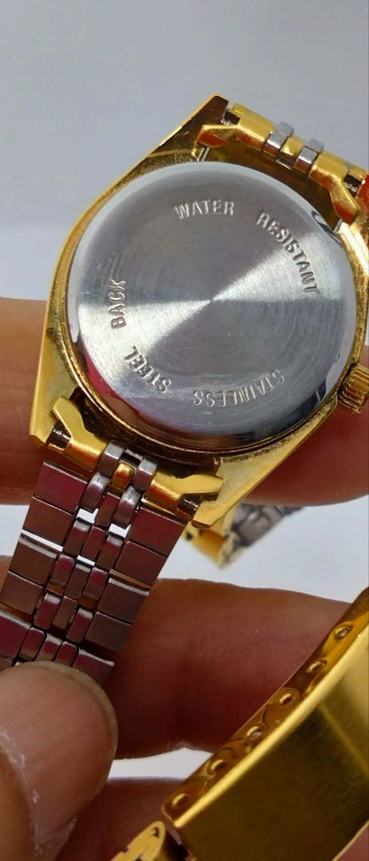 Giulio Valentino Analog Quartz Men ジュリオ・ヴァレンティノ Italy ペアーウォッチ Working Item