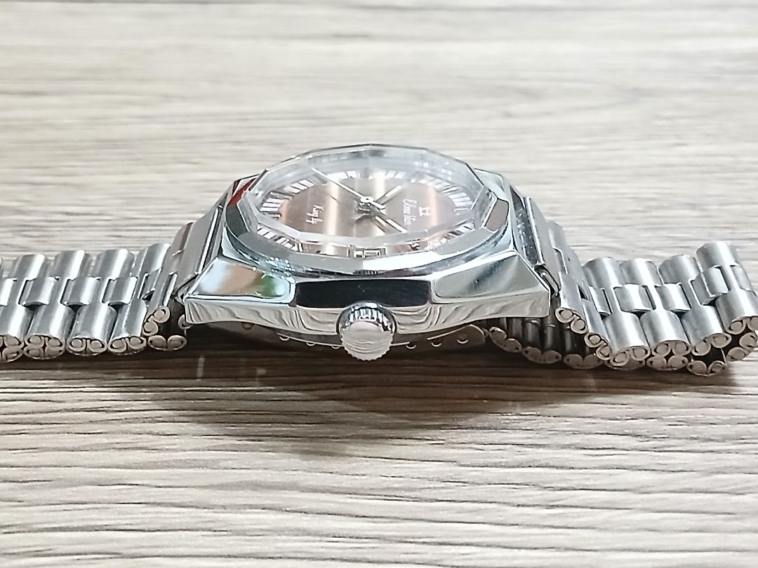 Analog Mechanical (Manual) Men