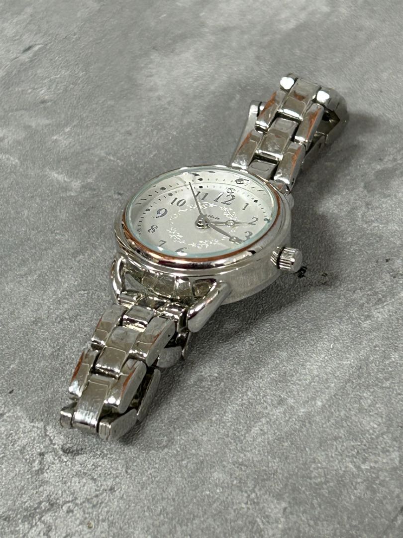 Setup7 Analog Quartz Women