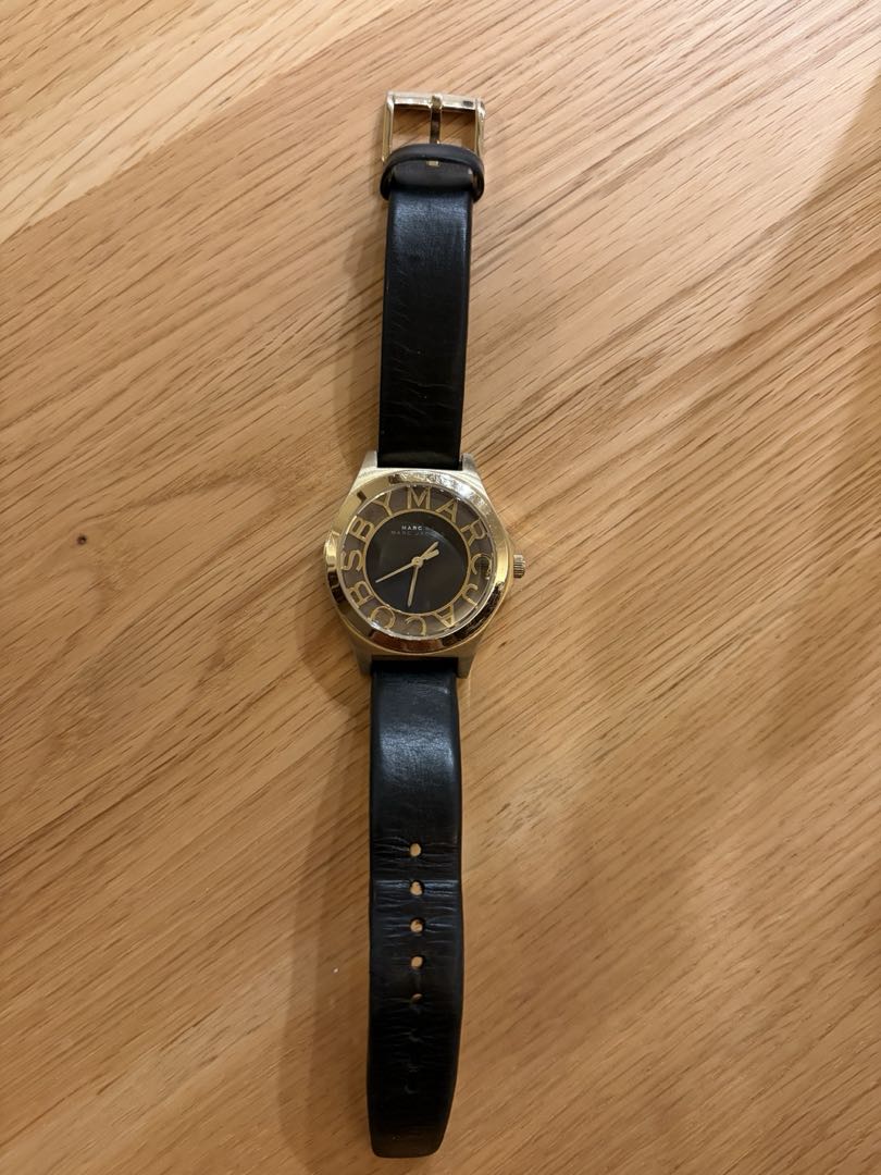 Analog Quartz Women