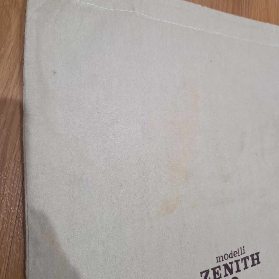 Zenith Analog Quartz Men