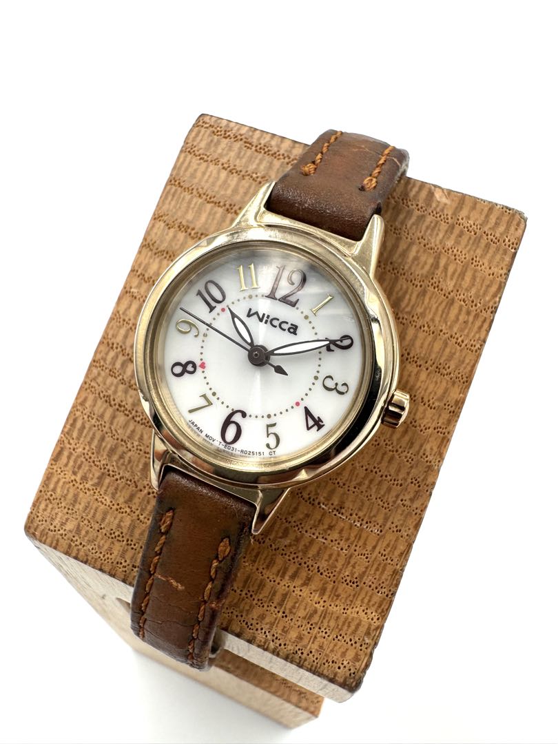 Citizen Wicca E031-R025151 Analog Quartz (Solar Powered) Women Vtg. Eco-Drive Solar Gold Tone Ladies Leather Watch