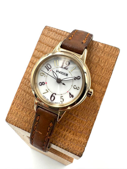 Citizen Wicca E031-R025151 Analog Quartz (Solar Powered) Women Vtg. Eco-Drive Solar Gold Tone Ladies Leather Watch