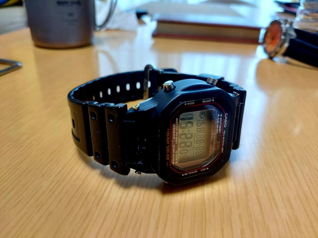 G-Shock Naked G-5600-1JF Digital Quartz Men