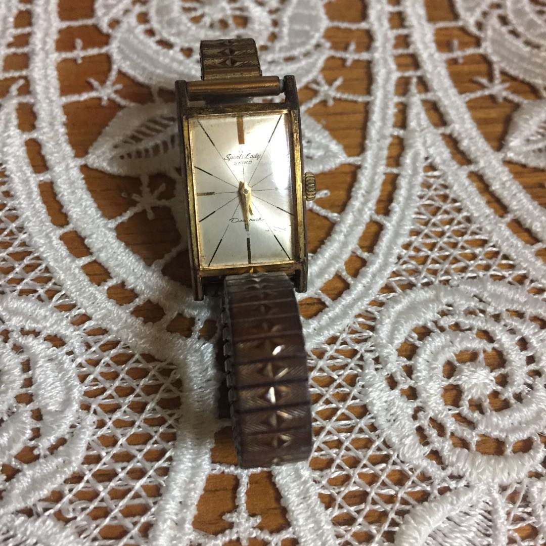 Seiko Sports Ladies Analog Mechanical (Manual) Women