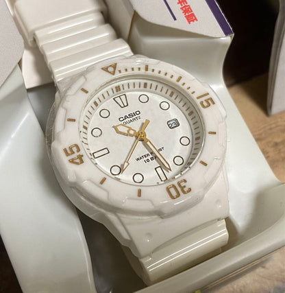 Casio RW-200H-7E2JF Analog Quartz Women