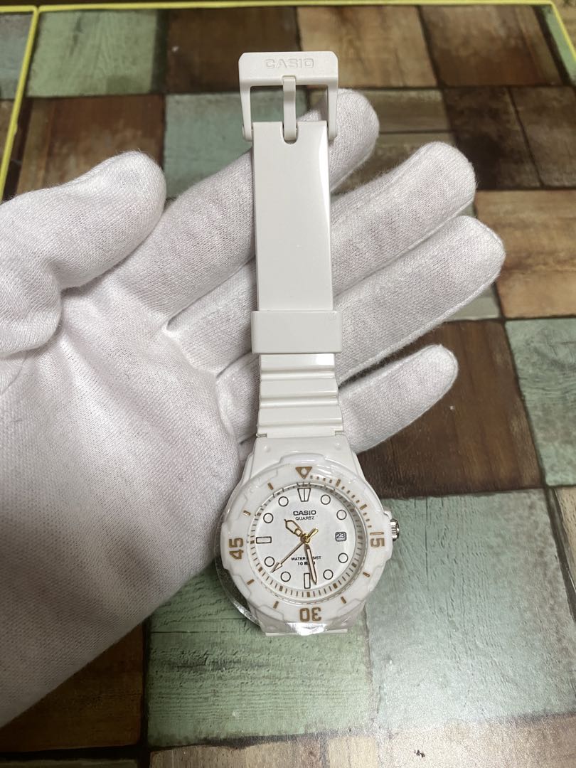 Casio RW-200H-7E2JF Analog Quartz Women