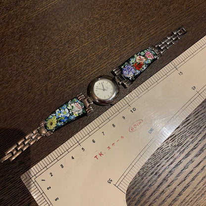 Assendelft Tole Paint Analog Quartz Women