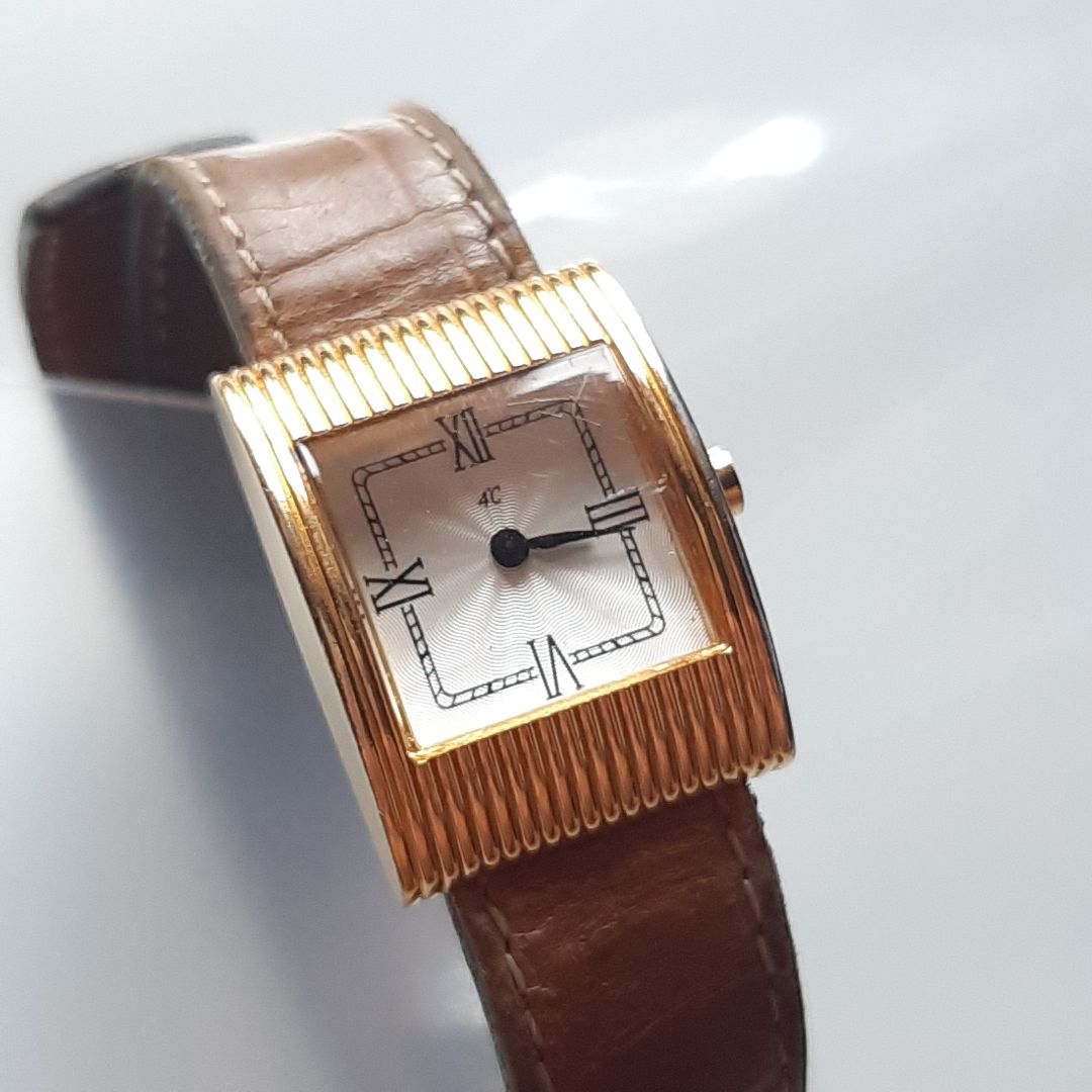 4℃ Analog Quartz Women 4C
