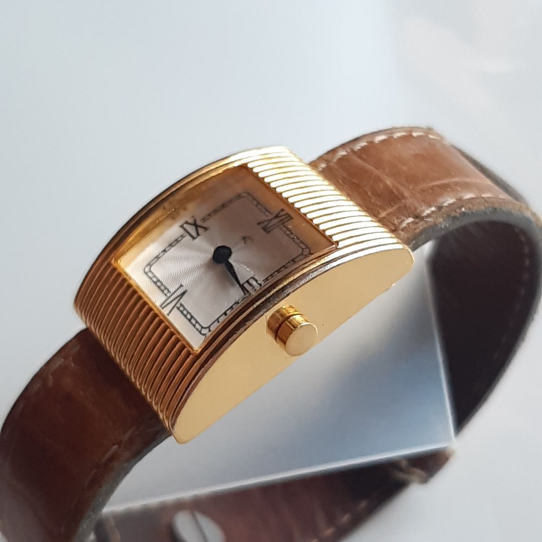 4℃ Analog Quartz Women 4C