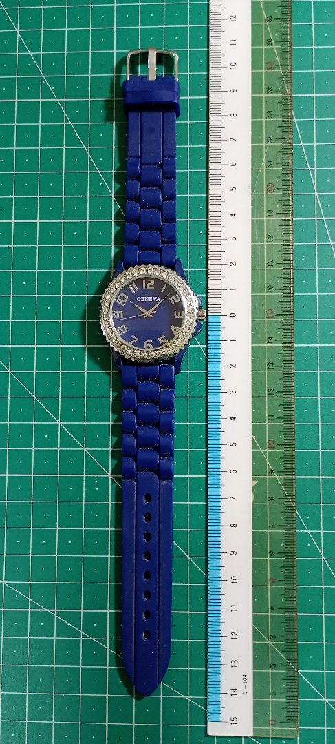 Geneva Analog Quartz Women