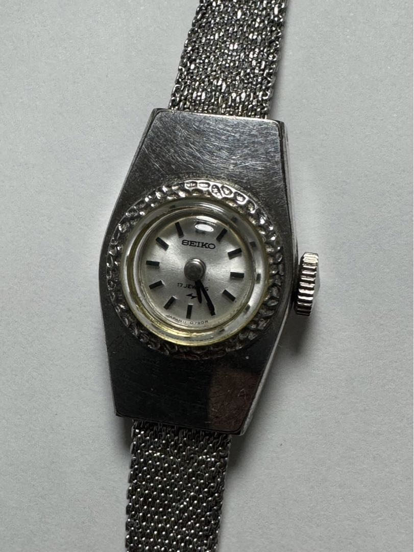 Seiko Analog Quartz Women