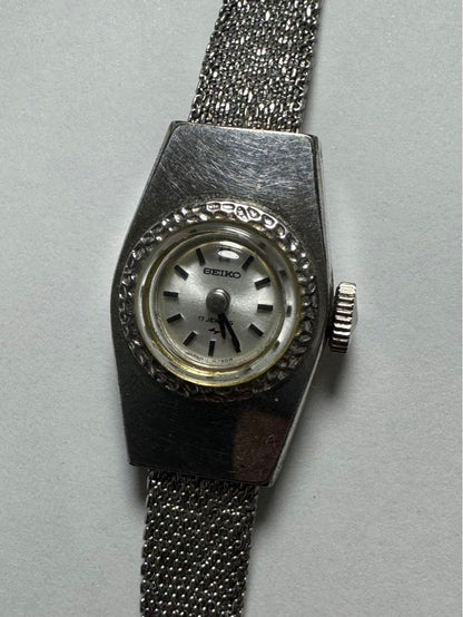 Seiko Analog Quartz Women