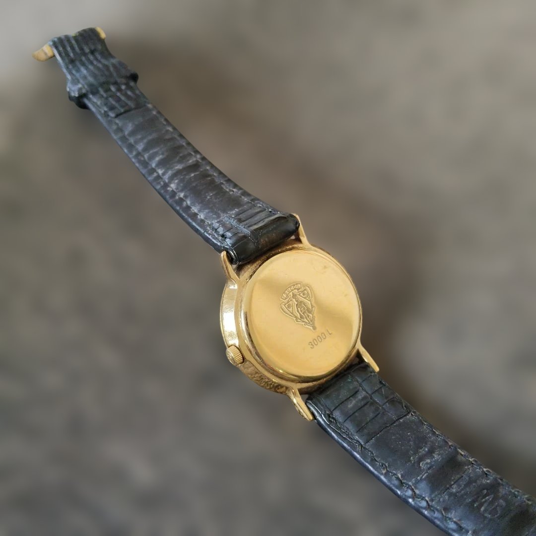 Gucci 3000.L Analog Quartz Women