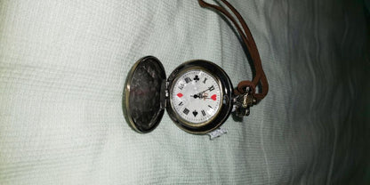 Alice in Wonderland Analog Quartz Women