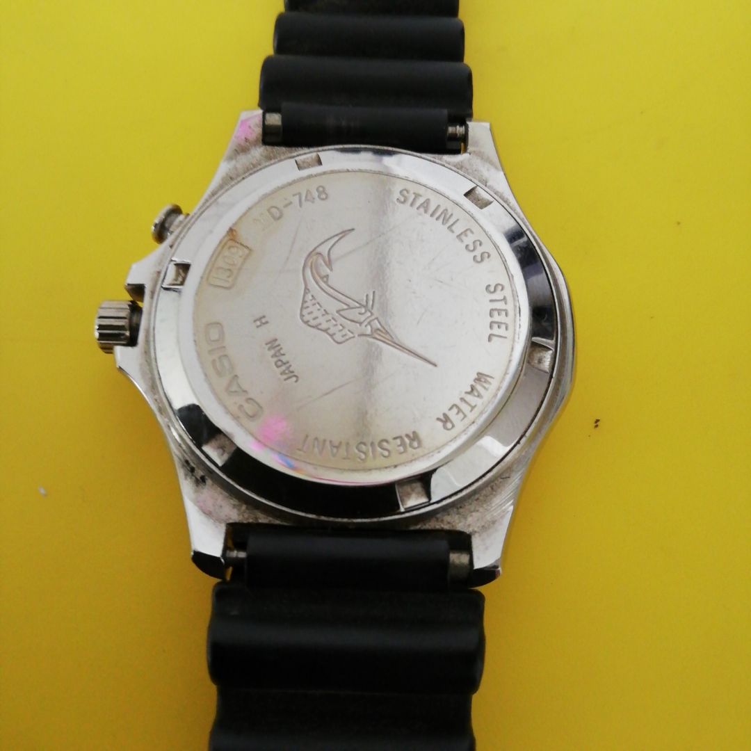 Casio D-748 Analog Quartz Men