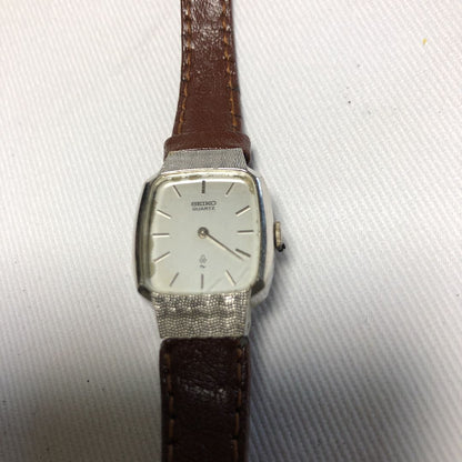 Seiko Analog Mechanical (Manual) Women