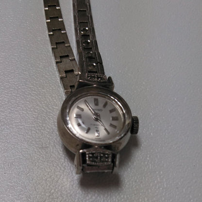 Seiko Analog Mechanical (Manual) Women