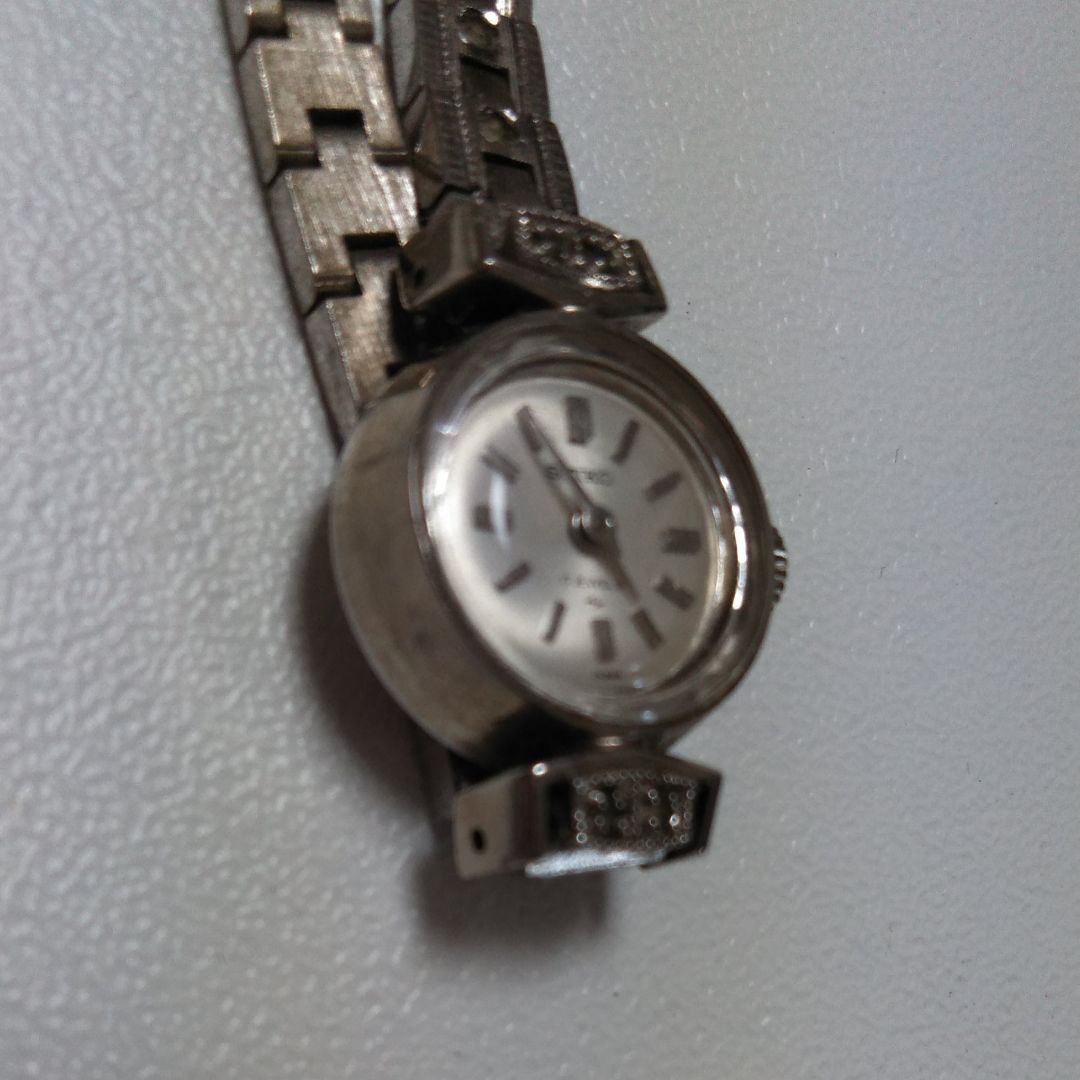 Seiko Analog Mechanical (Manual) Women