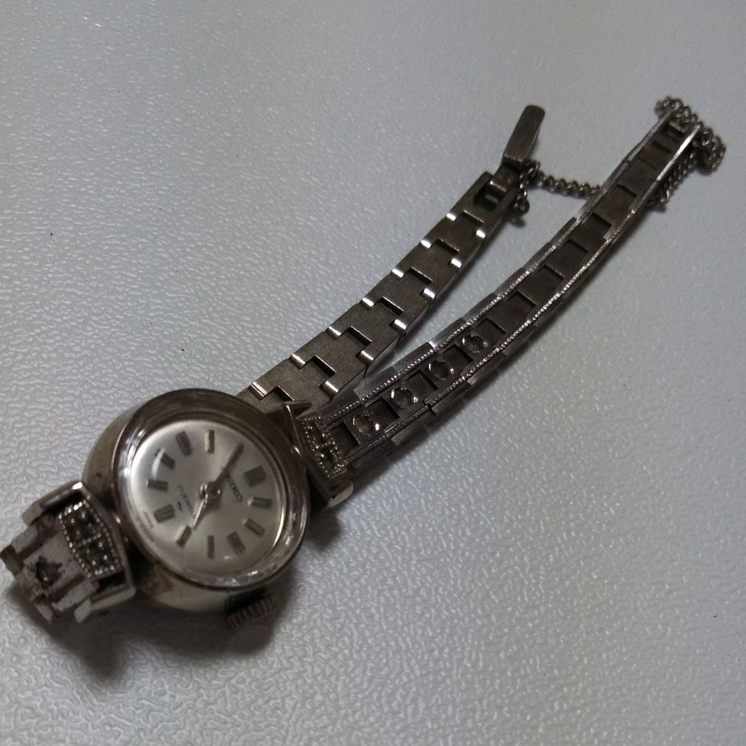 Seiko Analog Mechanical (Manual) Women