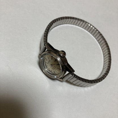 Seiko Diashock diashock Analog Mechanical (Manual) Women