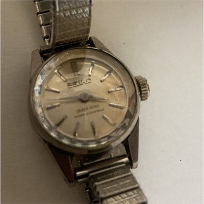 Seiko Diashock diashock Analog Mechanical (Manual) Women