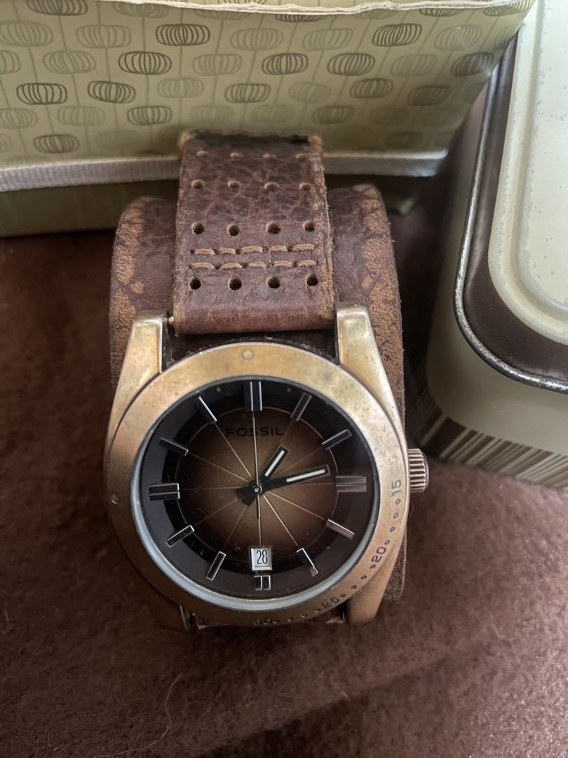 Fossil Analog Quartz Men