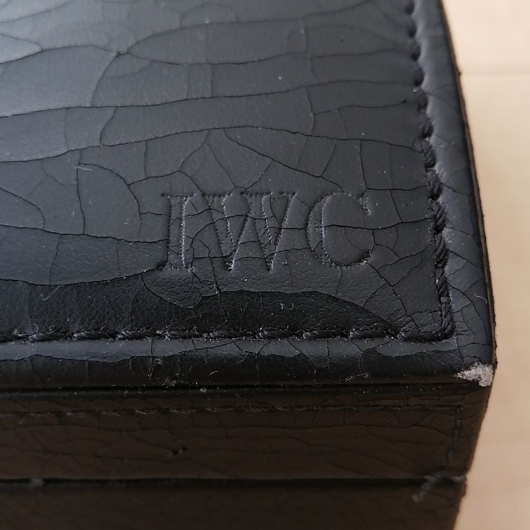 Iwc/international Watch Company Analog Quartz Men