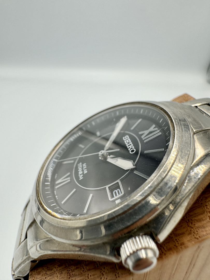 Seiko Spirit V145-0BA0 Analog Quartz Unisex Adults Solar Titanium Vintage Day Date Black Dial Men'S Watch Japan