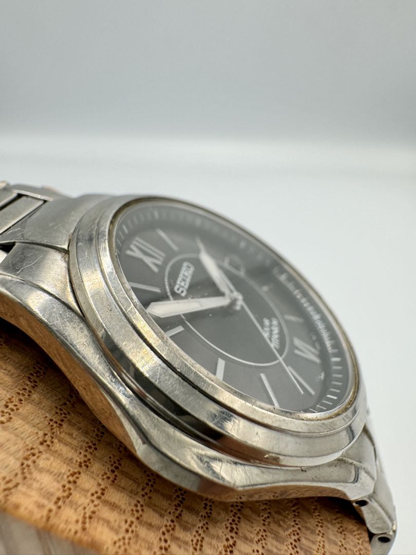 Seiko Spirit V145-0BA0 Analog Quartz Unisex Adults Solar Titanium Vintage Day Date Black Dial Men'S Watch Japan